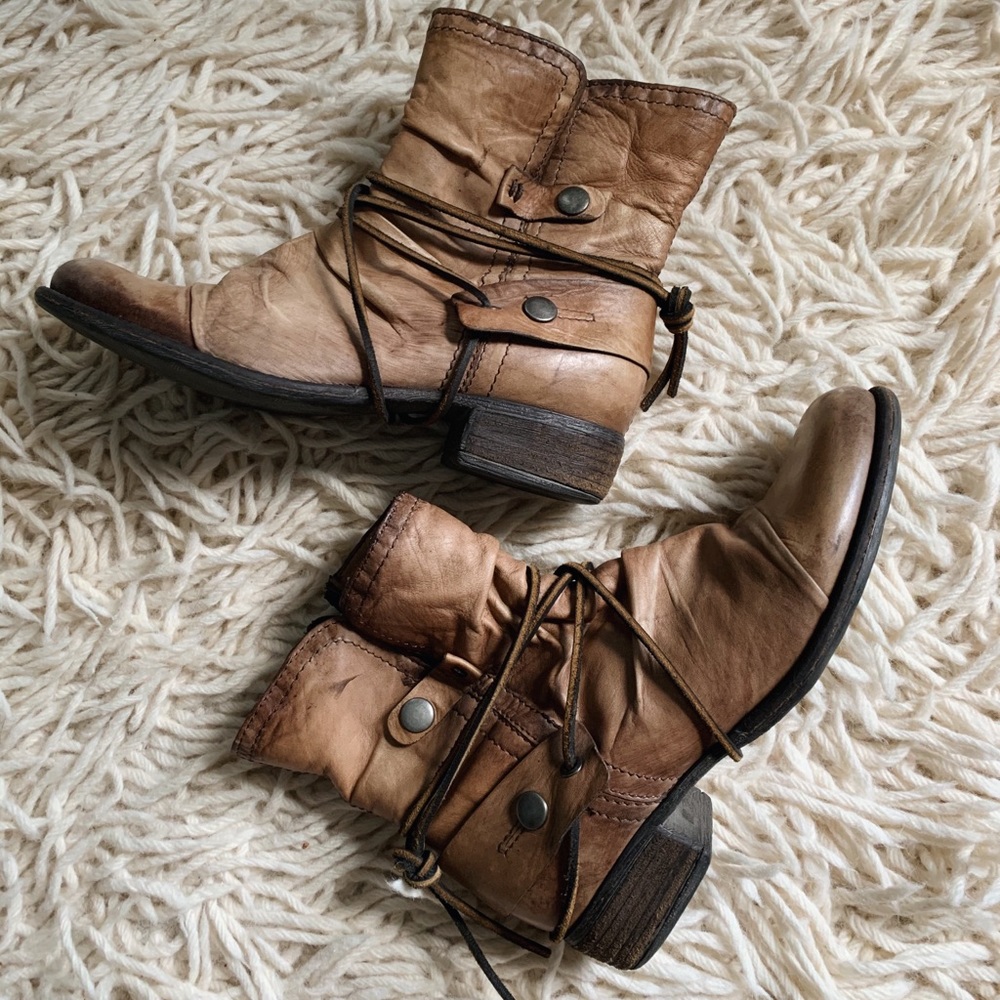 MJUS Brown Booties
